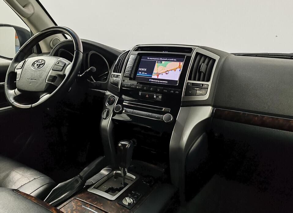 Toyota Land Cruiser, 200 Series Рестайлинг 1 4.5d AT (235 л.с.) 4WD