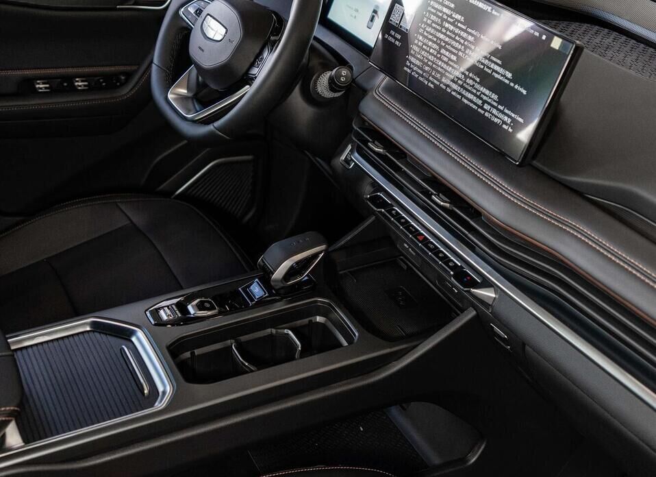 Geely Okavango, I Рестайлинг 2.0 AMT (200 л.с.)
