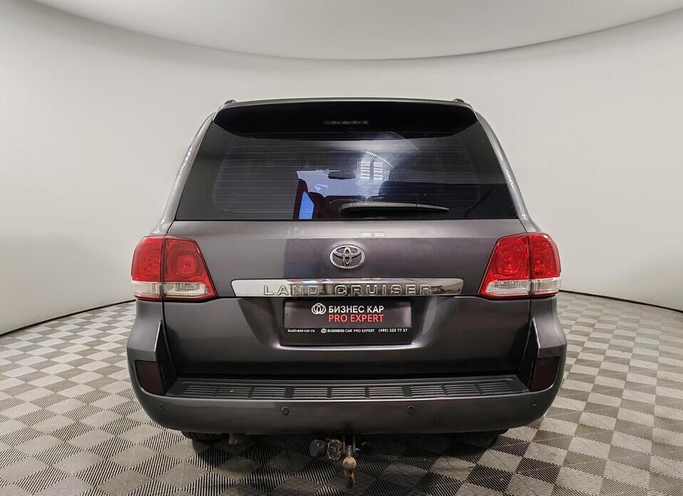 Toyota Land Cruiser, 200 Series 4.7 AT (288 л.с.) 4WD