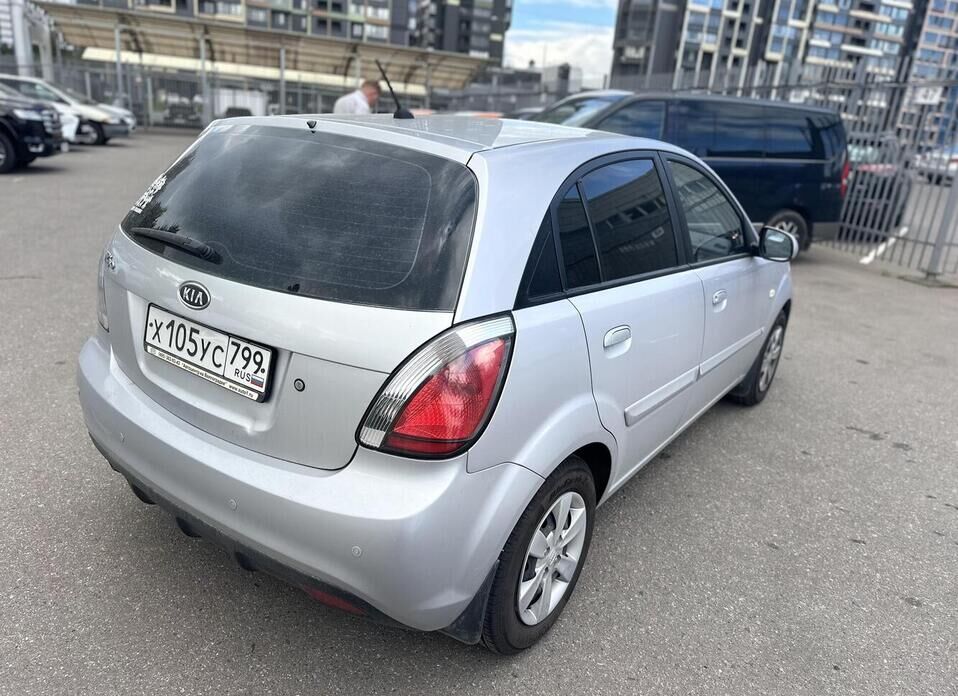 Kia Rio 1.4 AT (95 л.с.)