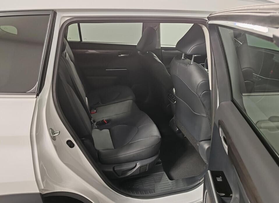 Toyota Highlander, IV (U70) 2.0 AT (248 л.с.) 4WD