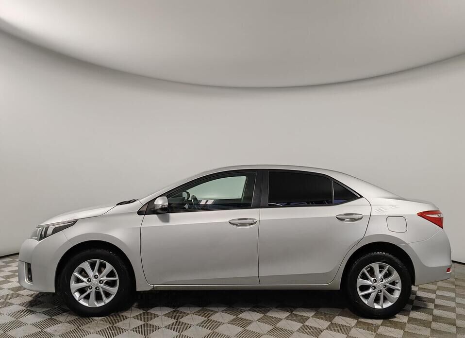 Toyota Corolla, XI (E160, E170) 1.6 CVT (122 л.с.)