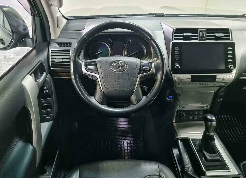 Toyota Land Cruiser Prado 2.8d AT (200 л.с.) 4WD