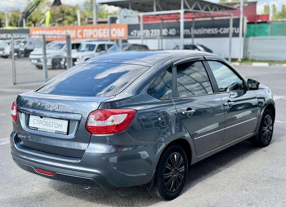 LADA (ВАЗ) Granta, I Рестайлинг 1.6 MT (90 л.с.)