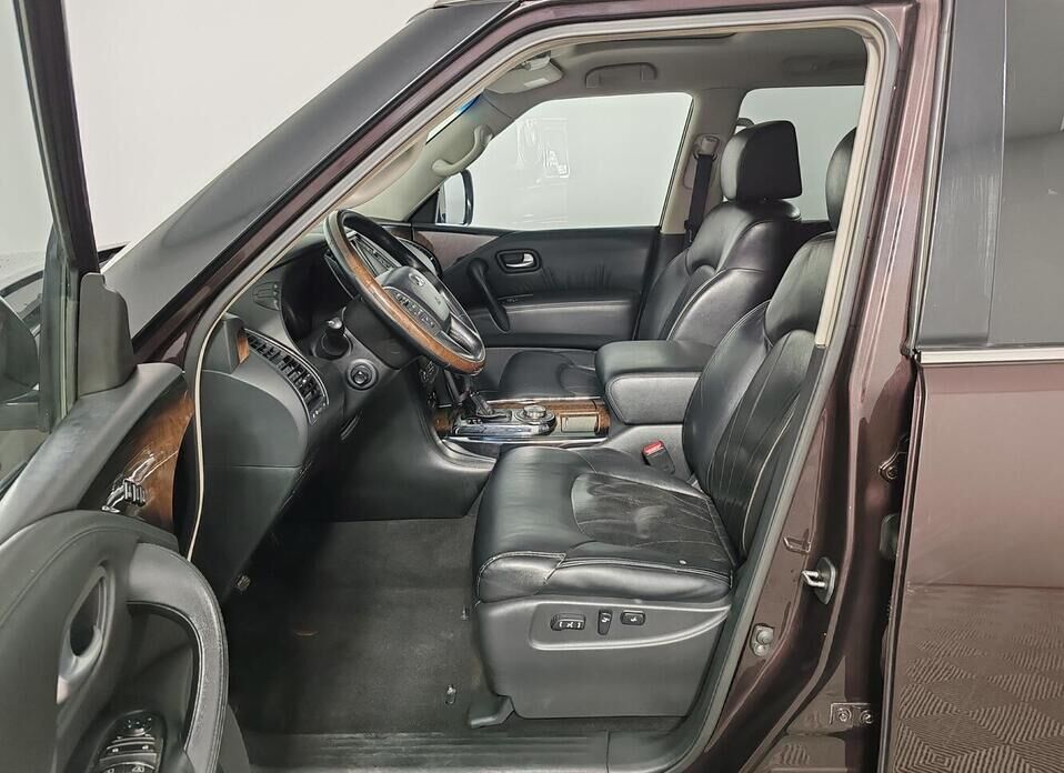 Infiniti QX80, I 5.6 AT (405 л.с.) 4WD