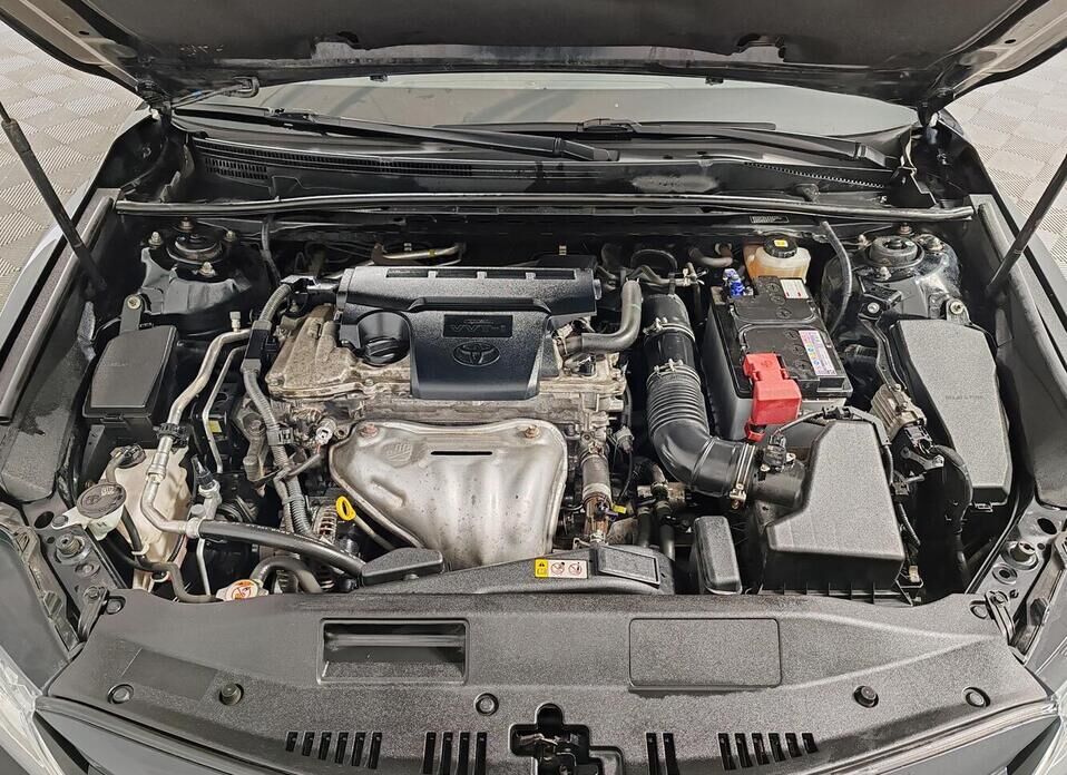 Toyota Camry, VIII (XV70) 2.5 AT (181 л.с.)