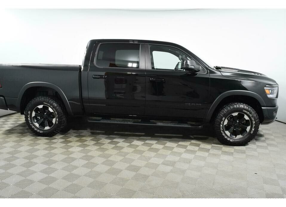 RAM 1500 Quad Cab eTorque 5.7 AT (395 л.с.) 4WD