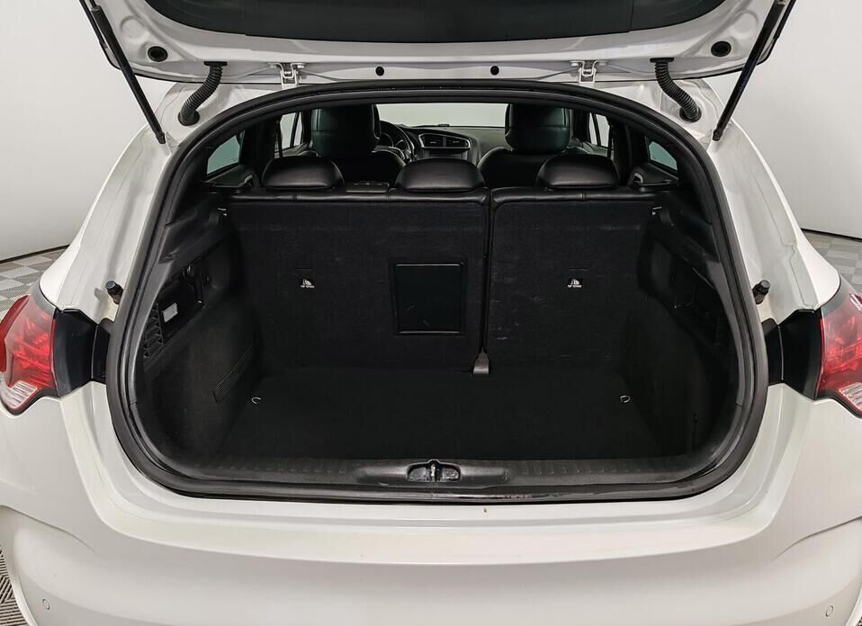 Citroen DS4 1.6 AT (150 л.с.)
