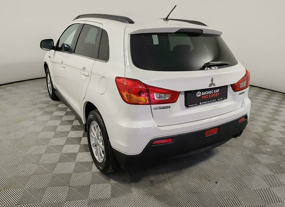 Mitsubishi ASX 1.8 CVT (140 л.с.)