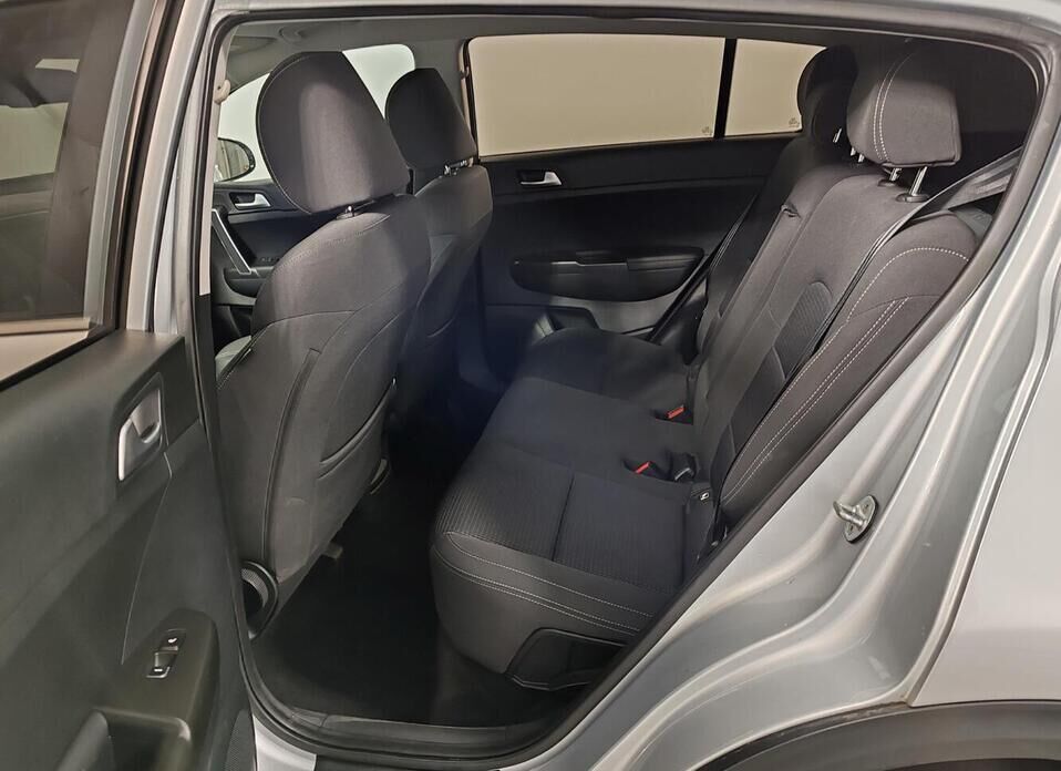 Kia Sportage, IV 2.0 AT (150 л.с.)