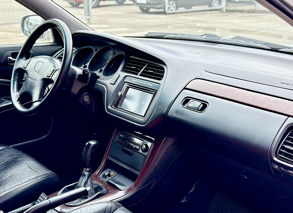 Honda Accord, VI 2.0 MT (147 л.с.)