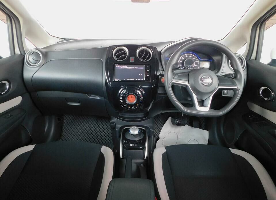 Nissan Note e-Power 1.2hyb AT (79 л.с.)