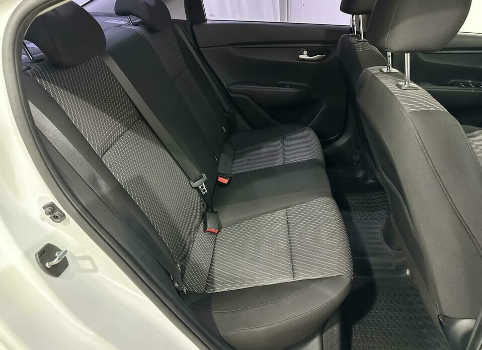 Kia Rio 1.6 MT (123 л.с.)