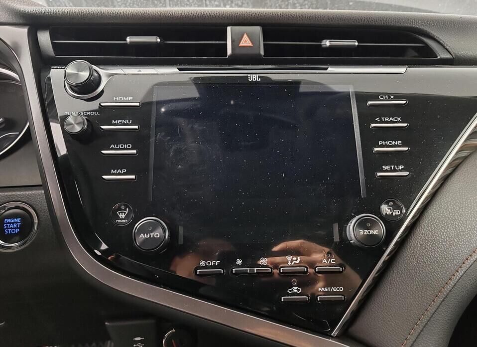 Toyota Camry, VIII (XV70) 3.5 AT (249 л.с.)