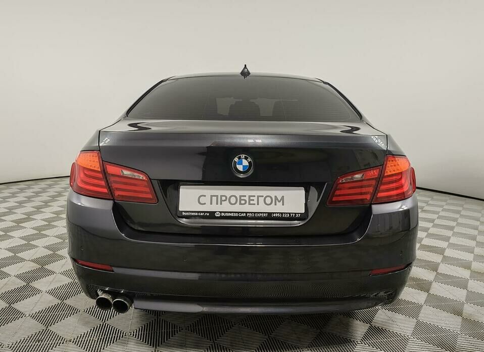 BMW 5 серии 528i 3.0 AT (258 л.с.) 4WD
