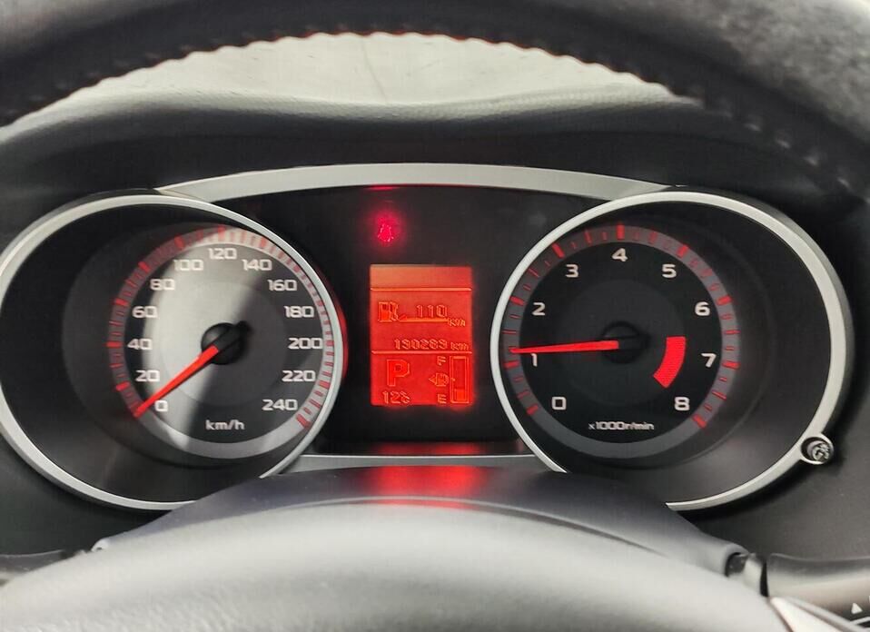 Mitsubishi Outlander 2.4 CVT (170 л.с.) 4WD