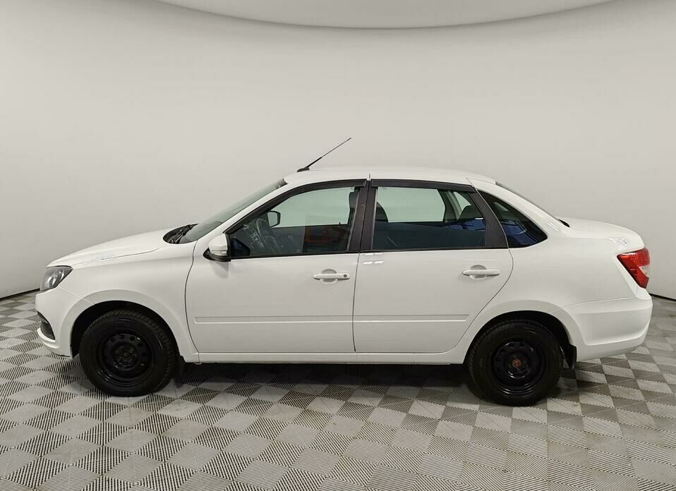 LADA (ВАЗ) Granta 1.6 MT (90 л.с.)