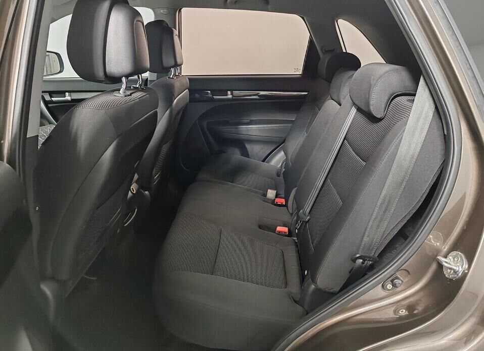 Kia Sorento, II Рестайлинг 2.4 AT (175 л.с.)