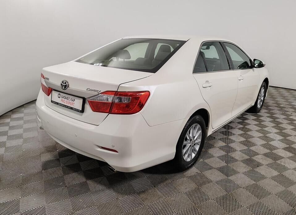 Toyota Camry, VII (XV50) 2.5 AT (181 л.с.)