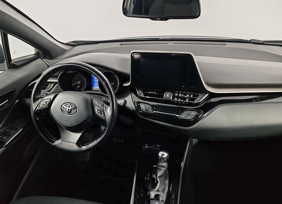 Toyota C-HR 2.0 CVT (148 л.с.)