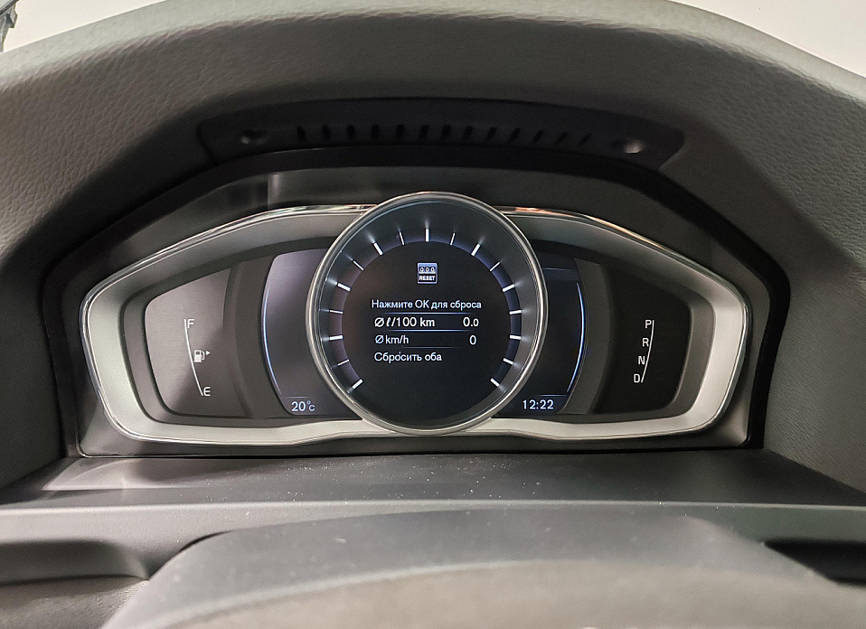 Volvo S60 Cross Country 2.0 AT (245 л.с.) 4WD