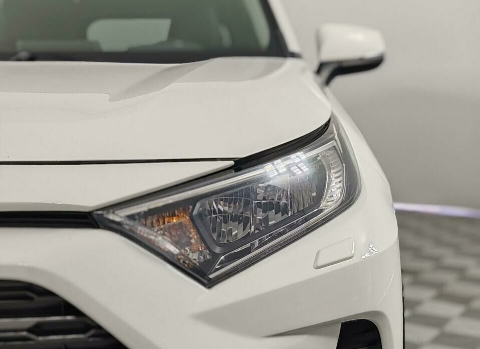 Toyota RAV4 2.0 CVT (149 л.с.)