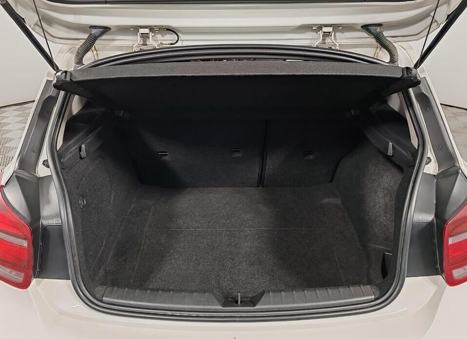 BMW 1 серии, II (F20/F21) 116i 1.6 AT (136 л.с.)