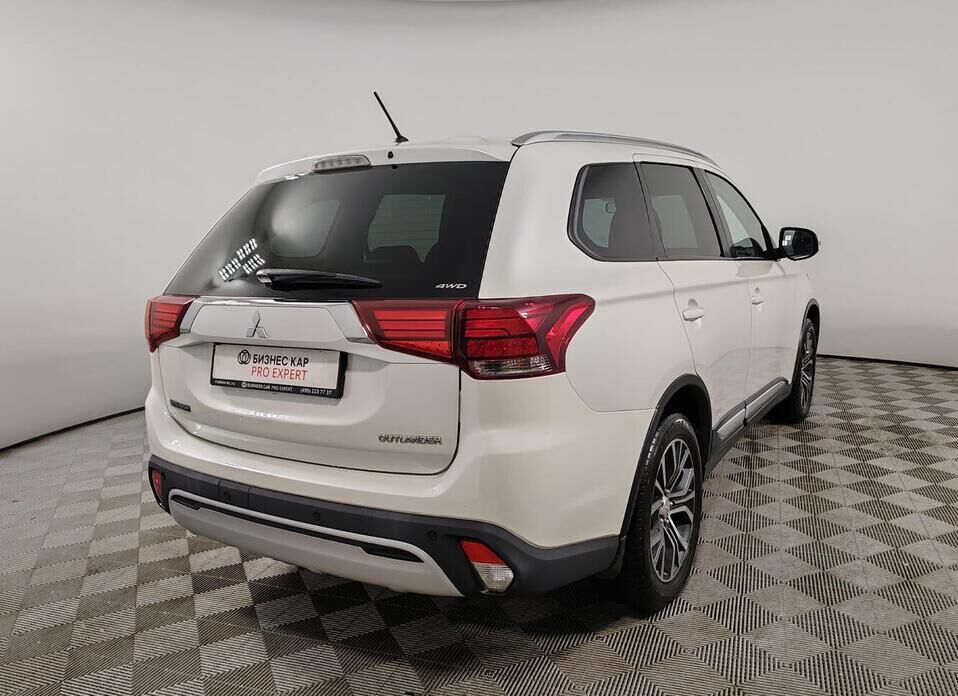 Mitsubishi Outlander, III Рестайлинг 2 2.0 CVT (146 л.с.) 4WD