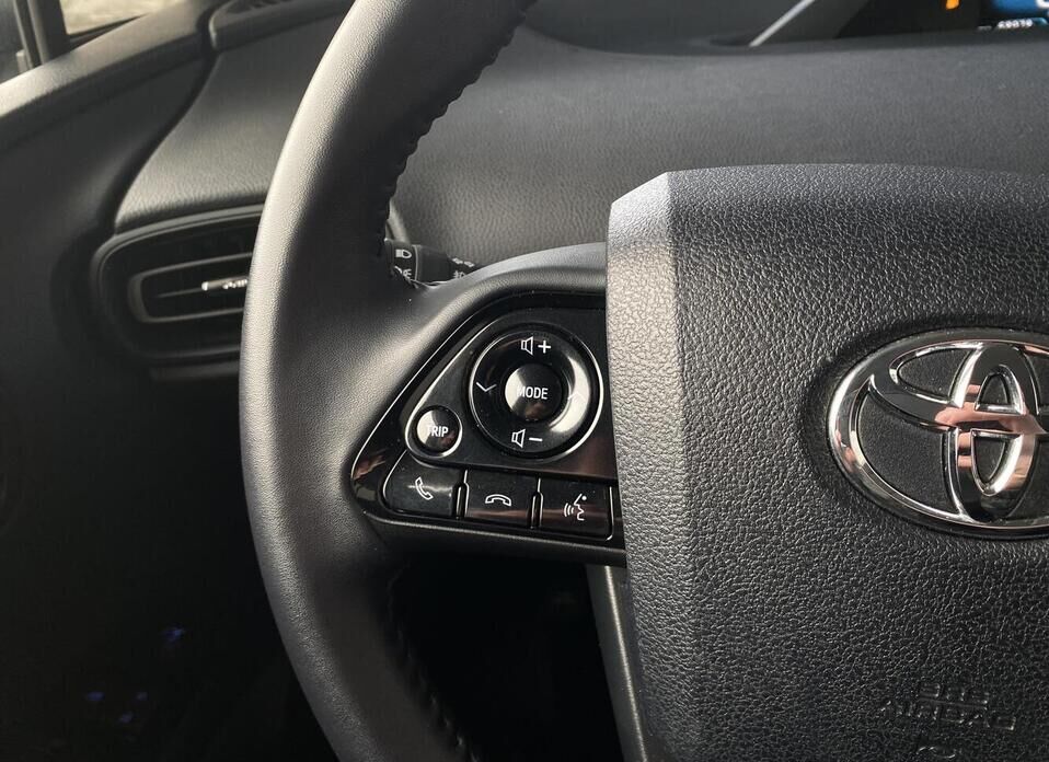 Toyota Prius, IV Рестайлинг (XW50) 1.8hyb AT (98 л.с.)