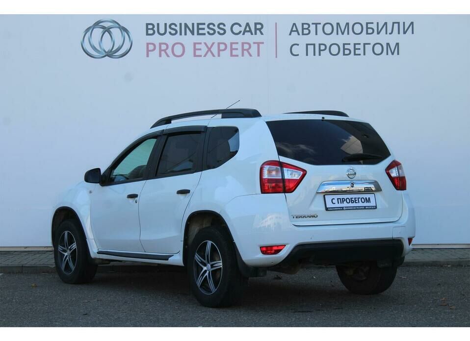 Nissan Terrano 1.6 MT (114 л.с.) 4WD