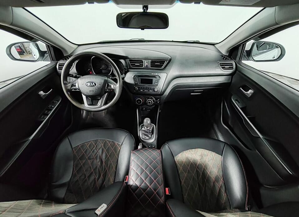 Kia Rio 5-speed 1.6 MT (123 л.с.)
