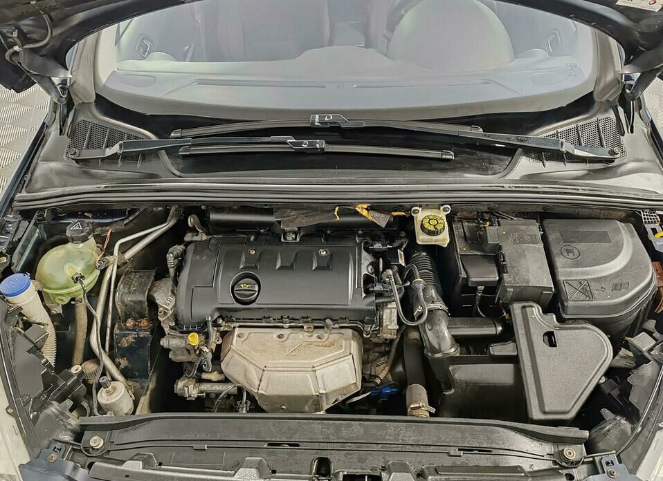 Peugeot 308 1.6 MT (120 л.с.)