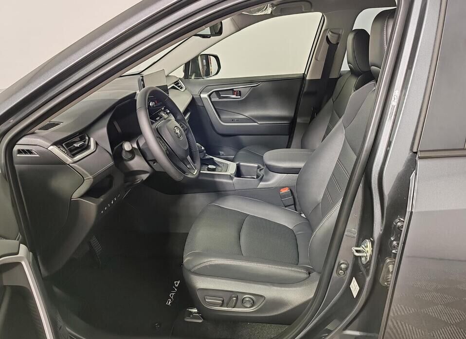 Toyota RAV4, V (XA50) 2.0 CVT (173 л.с.) 4WD