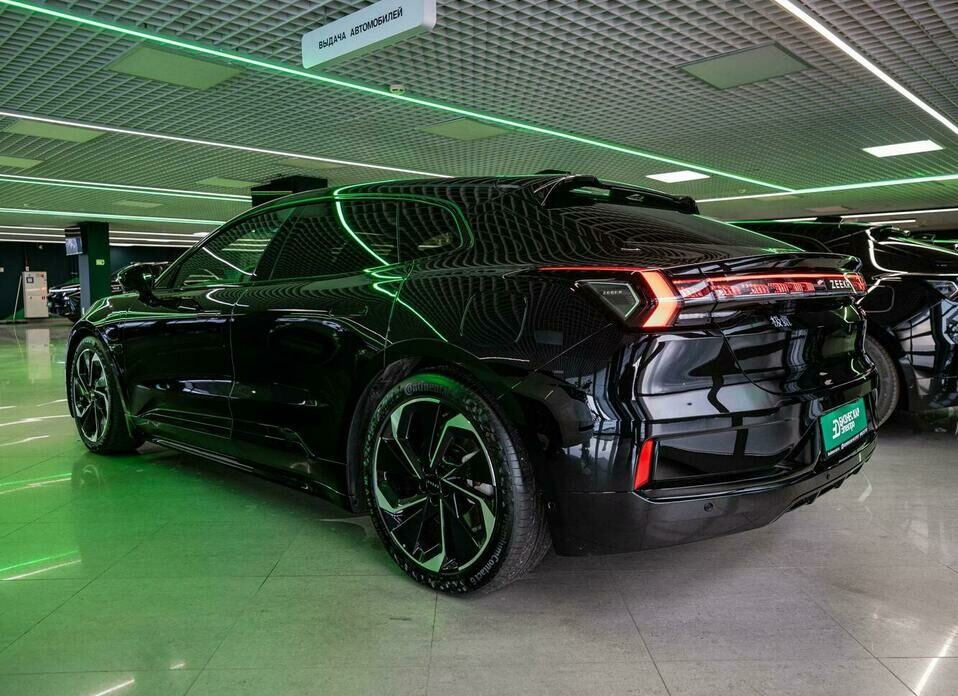 Zeekr 001 100 kWh Electro AT (400 кВт) 4WD