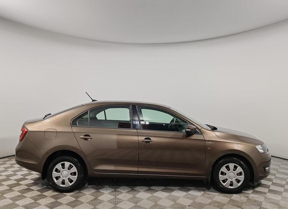 Skoda Rapid, I Рестайлинг 1.6 MT (90 л.с.)