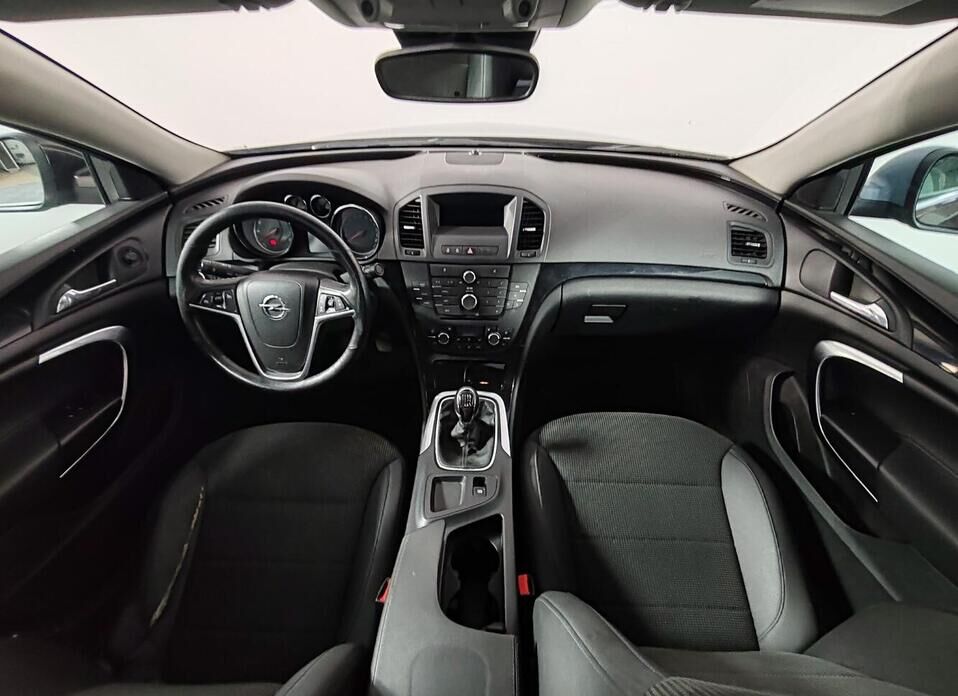 Opel Insignia, I 1.6 MT (180 л.с.)