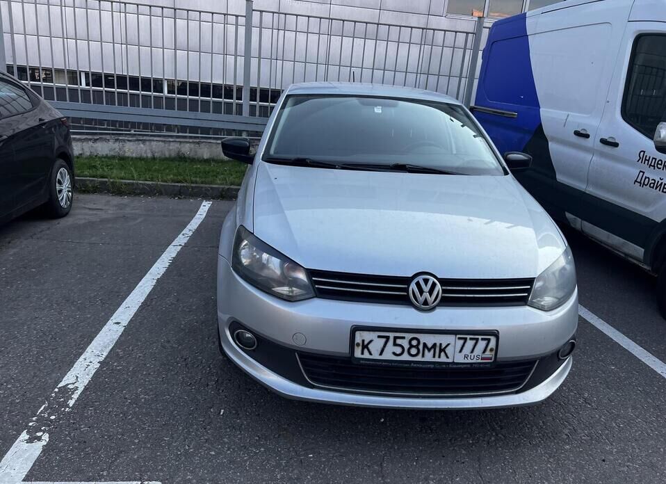 Volkswagen Polo 1.6 AT (105 л.с.)