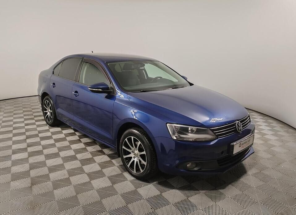 Volkswagen Jetta 1.6 AT (105 л.с.)