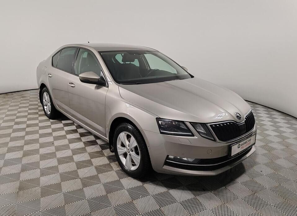 Skoda Octavia, III (A7) Рестайлинг 1.8 AMT (180 л.с.)