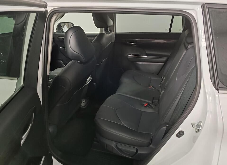 Toyota Highlander, IV (XU70) 2.0 AT (248 л.с.) 4WD