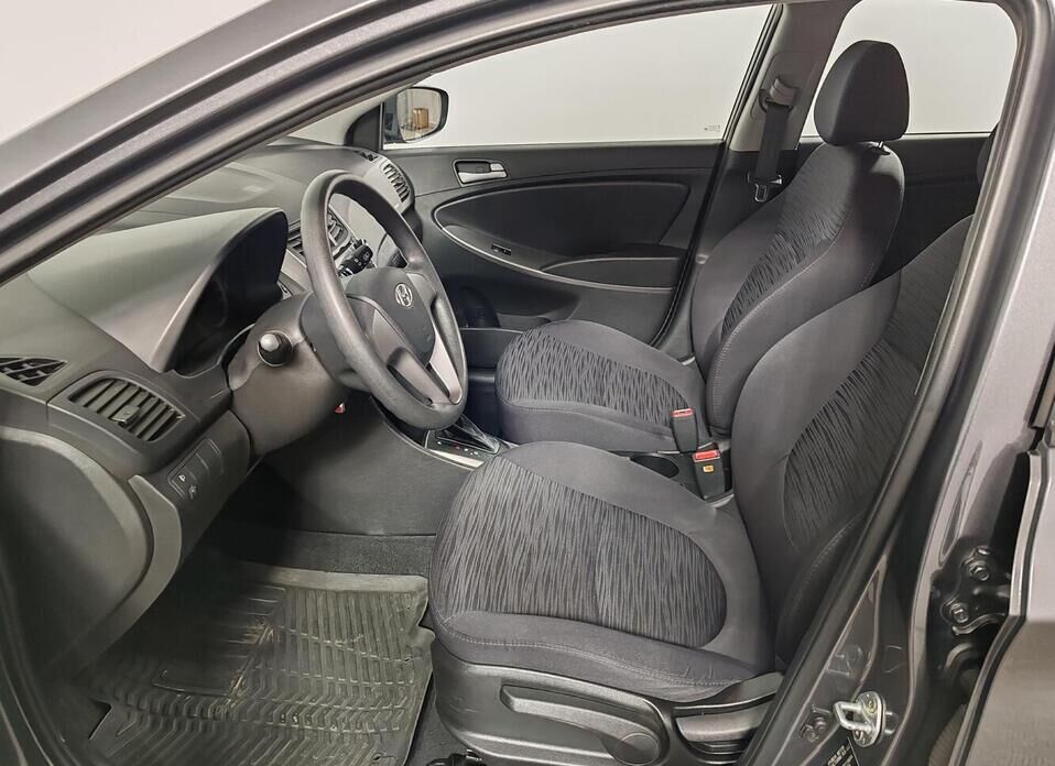 Hyundai Solaris, I Рестайлинг 1.6 AT (123 л.с.)