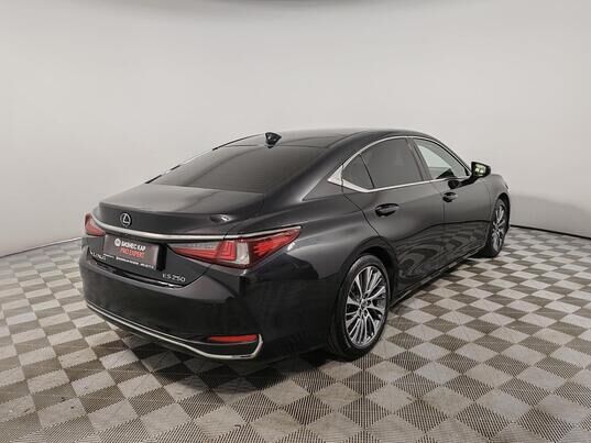 Lexus ES, 2019&nbsp;г., 106&nbsp;524&nbsp;км