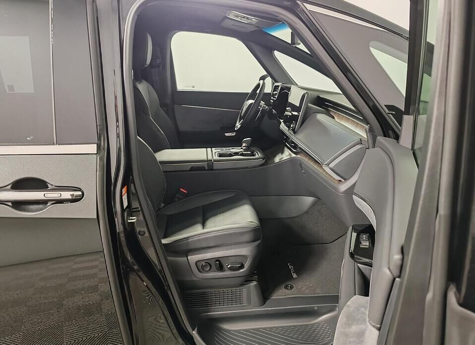 Lexus LM, II 350h 2.5hyb CVT (190 л.с.) 4WD