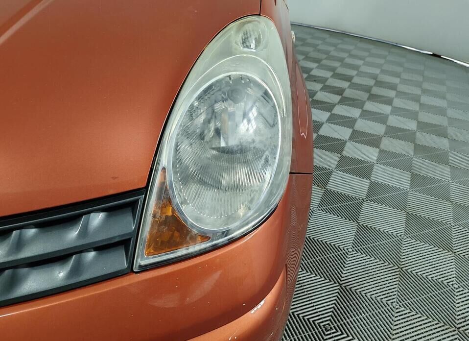Nissan Note 1.6 AT (110 л.с.)