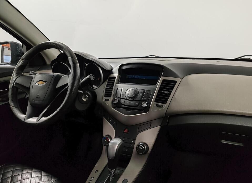 Chevrolet Cruze, I 1.6 AT (109 л.с.)