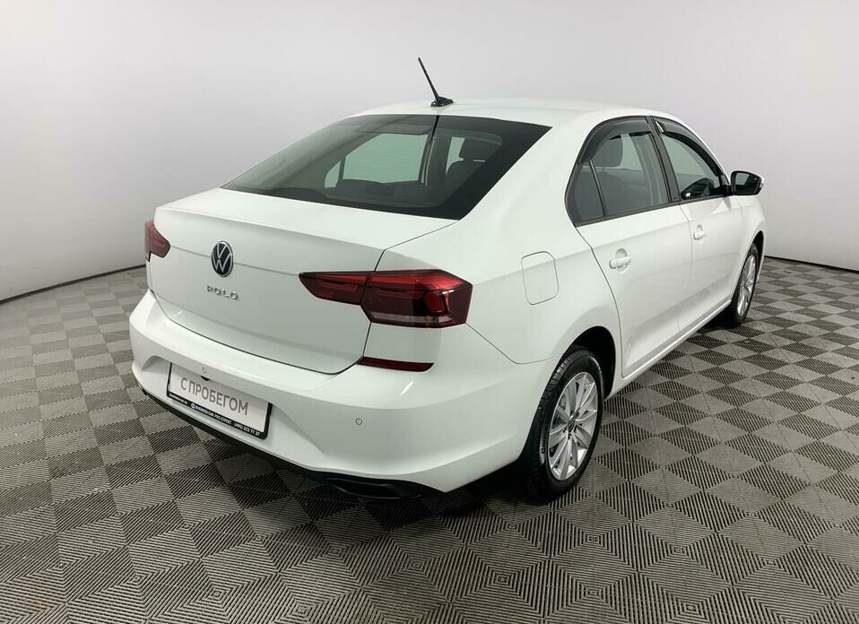 Volkswagen Polo 1.6 MT (110 л.с.)