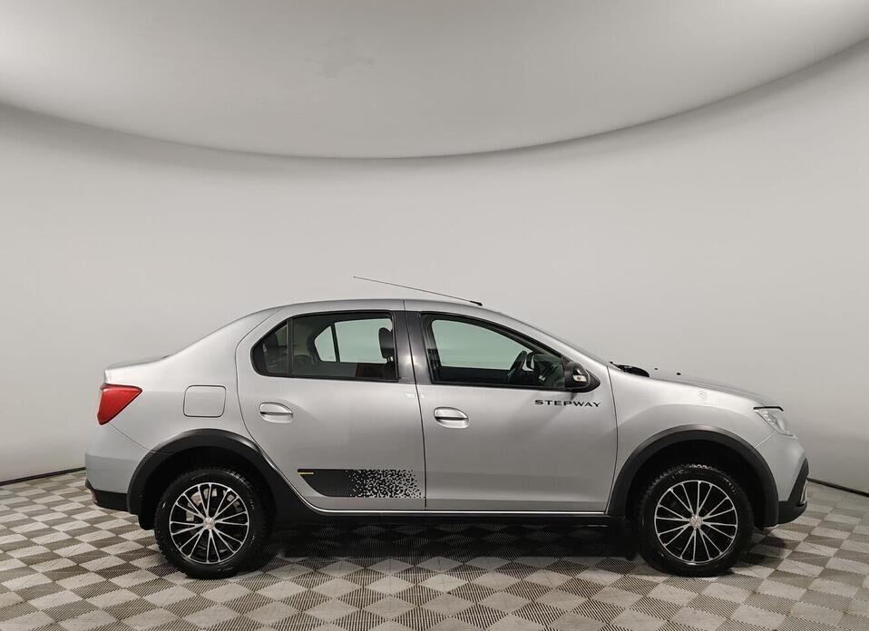 Renault Logan, II Рестайлинг Stepway 1.6 CVT (113 л.с.)