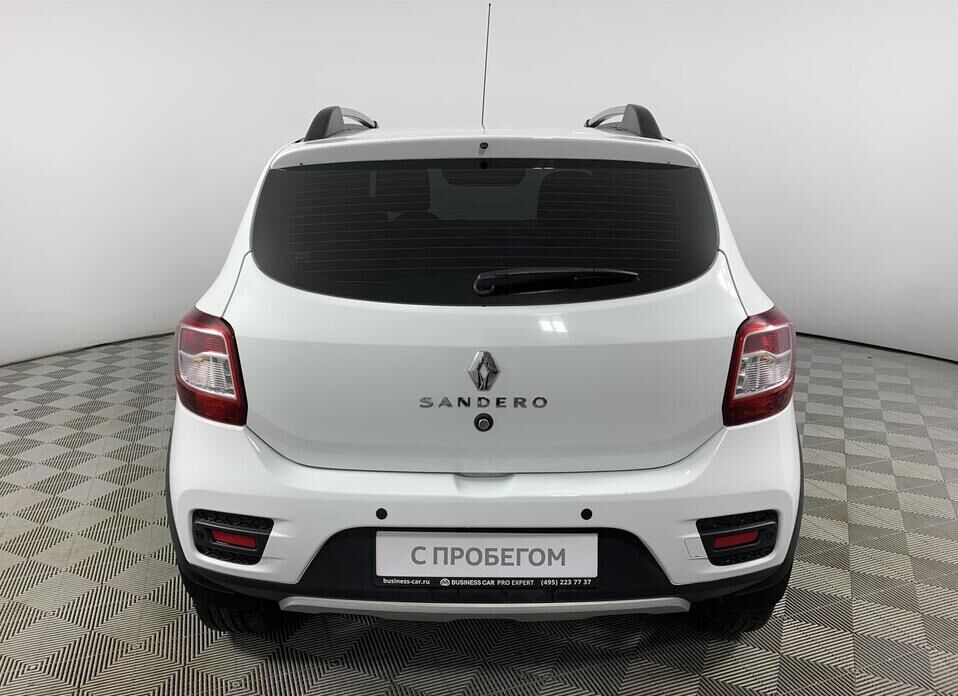 Renault Sandero Stepway 1.6 AT (102 л.с.)