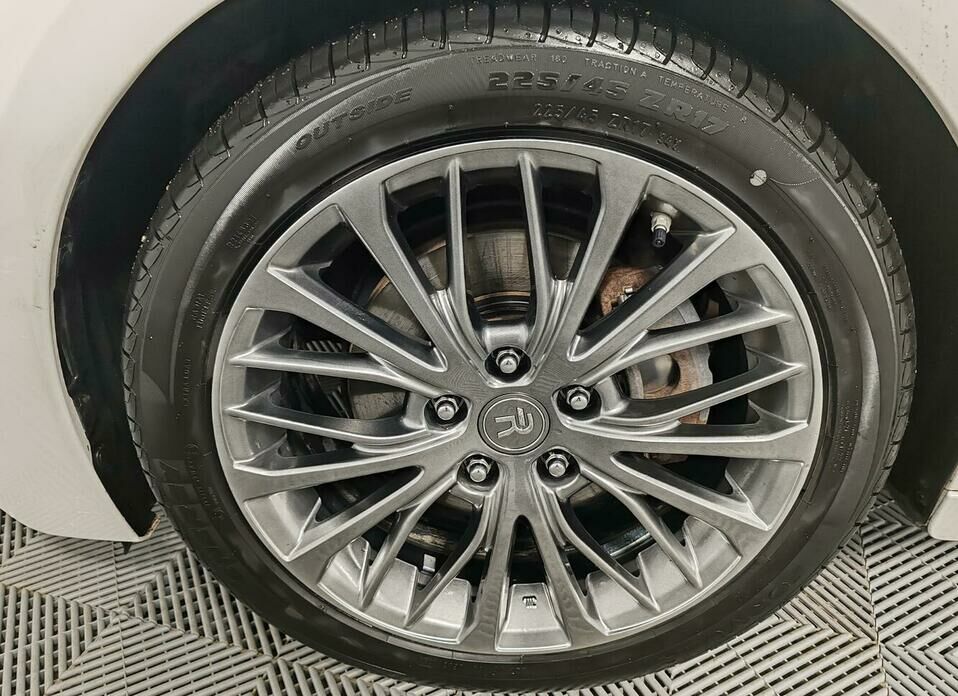 Lexus IS 250 2.5 AT (208 л.с.)