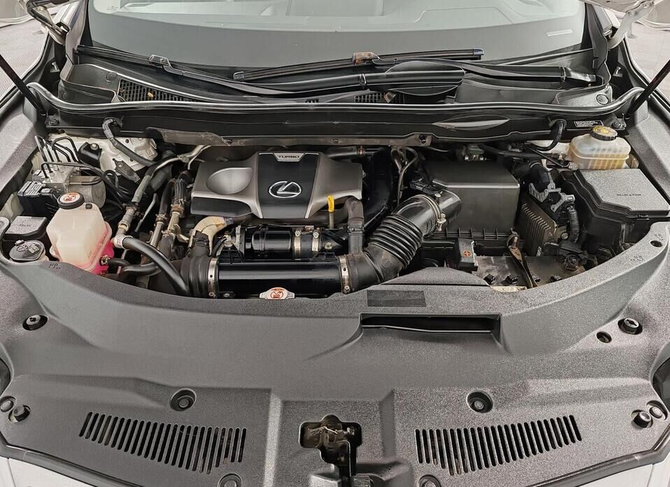 Lexus RX, IV 200t 2.0 AT (238 л.с.) 4WD